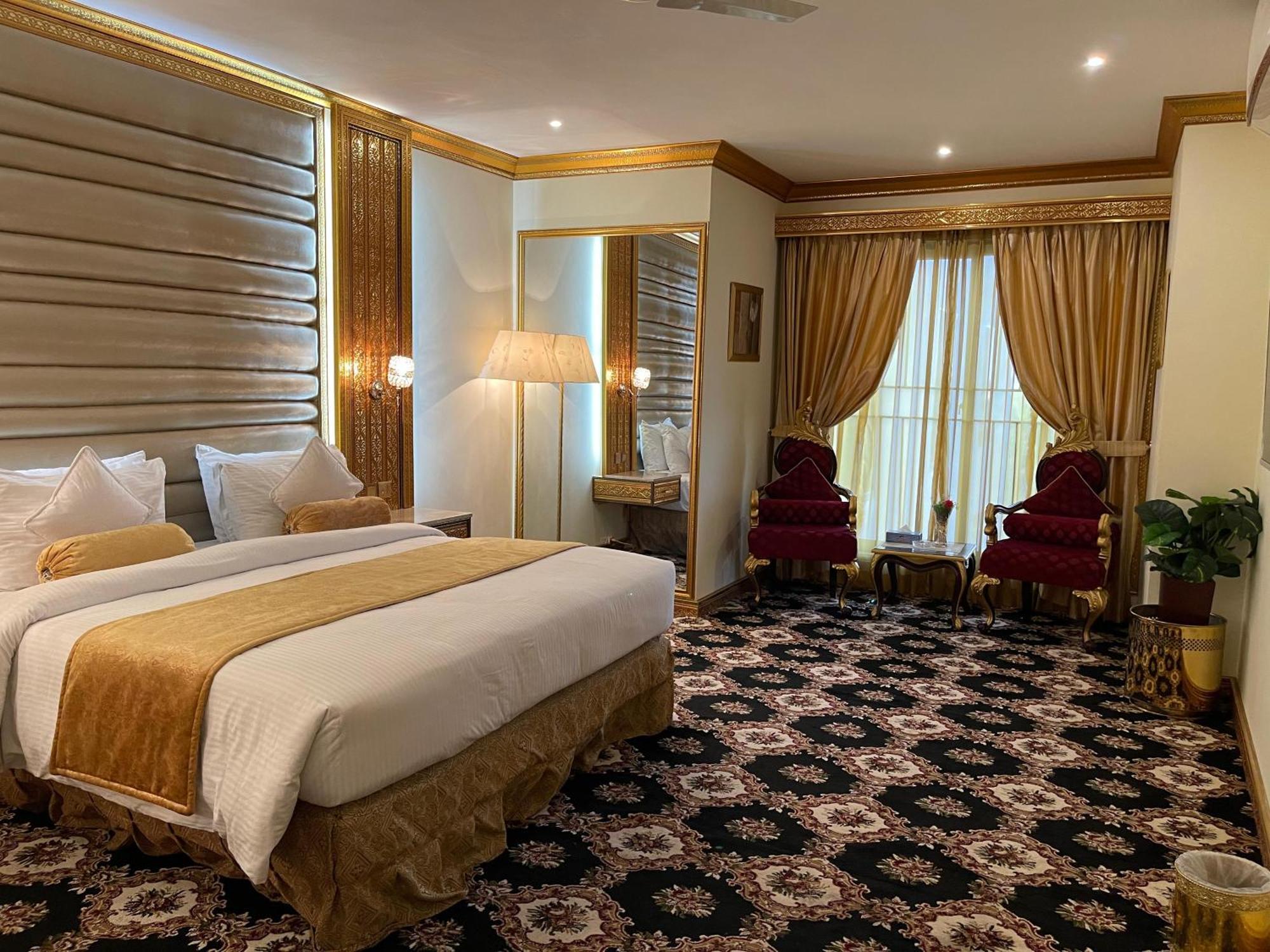 היידראבאד Indus Hotel מראה חיצוני תמונה