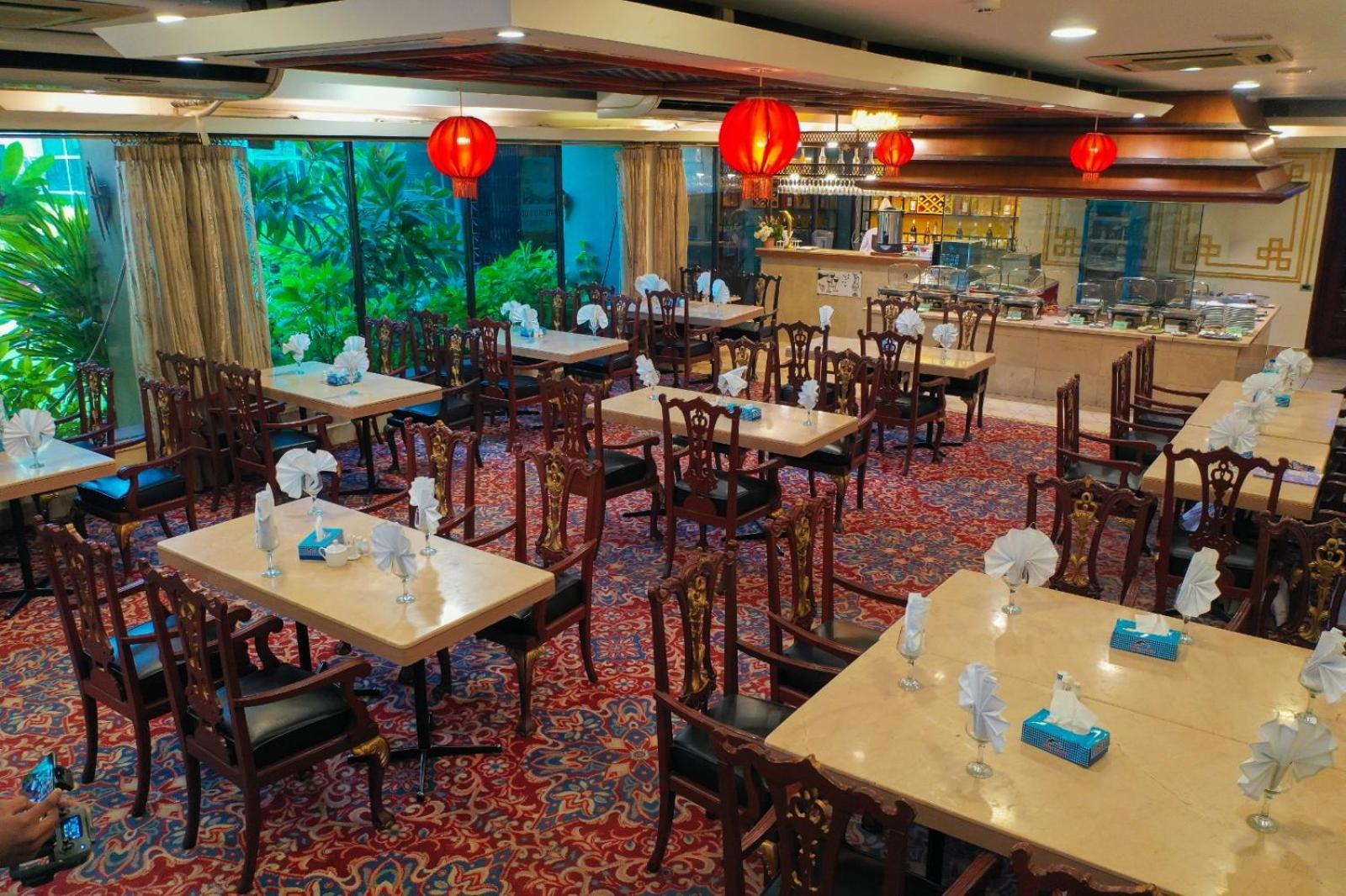 היידראבאד Indus Hotel מראה חיצוני תמונה