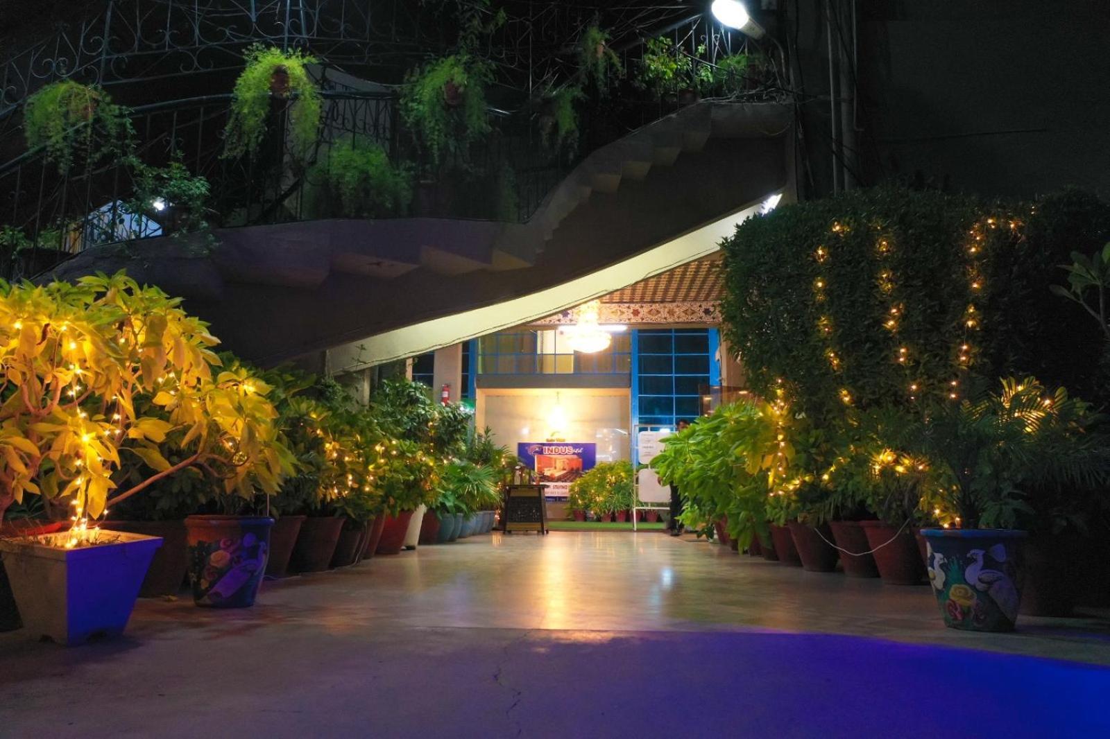 היידראבאד Indus Hotel מראה חיצוני תמונה