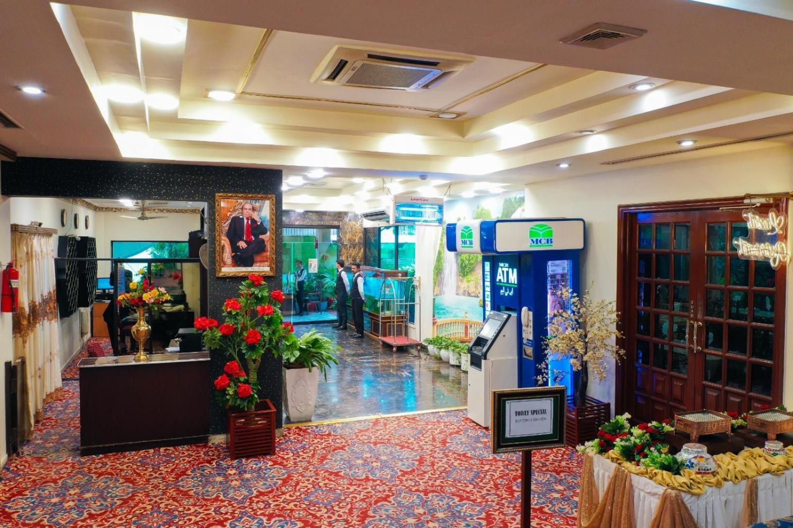 היידראבאד Indus Hotel מראה חיצוני תמונה