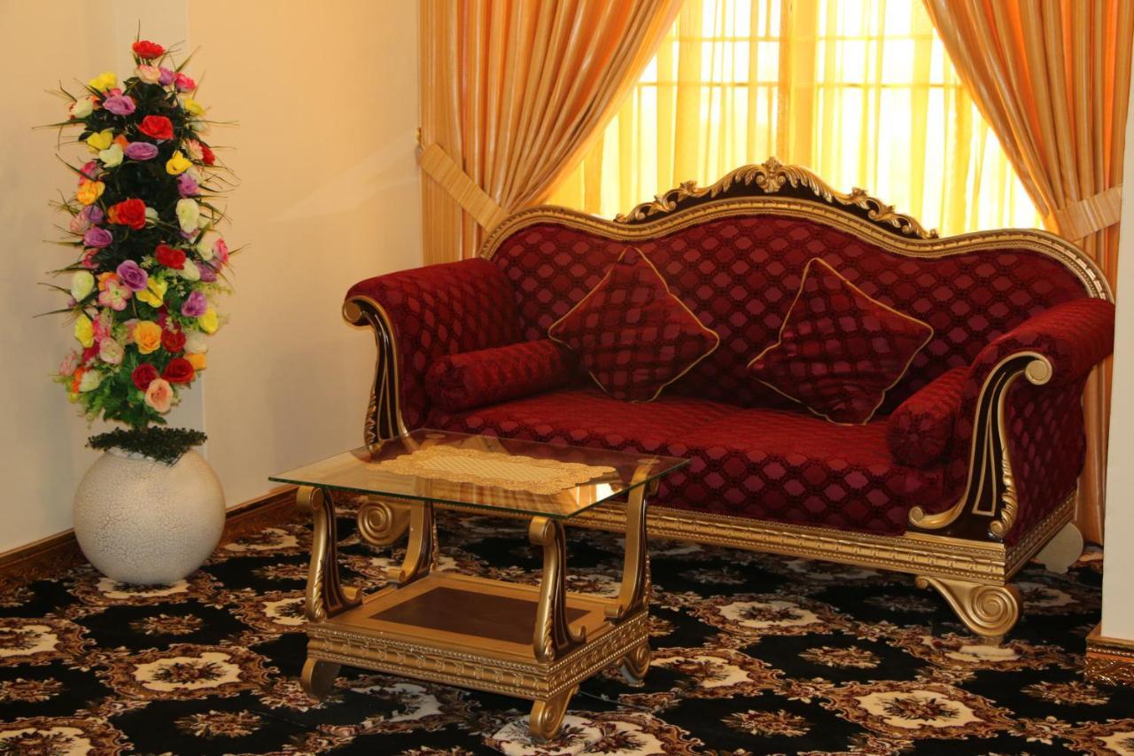 היידראבאד Indus Hotel מראה חיצוני תמונה